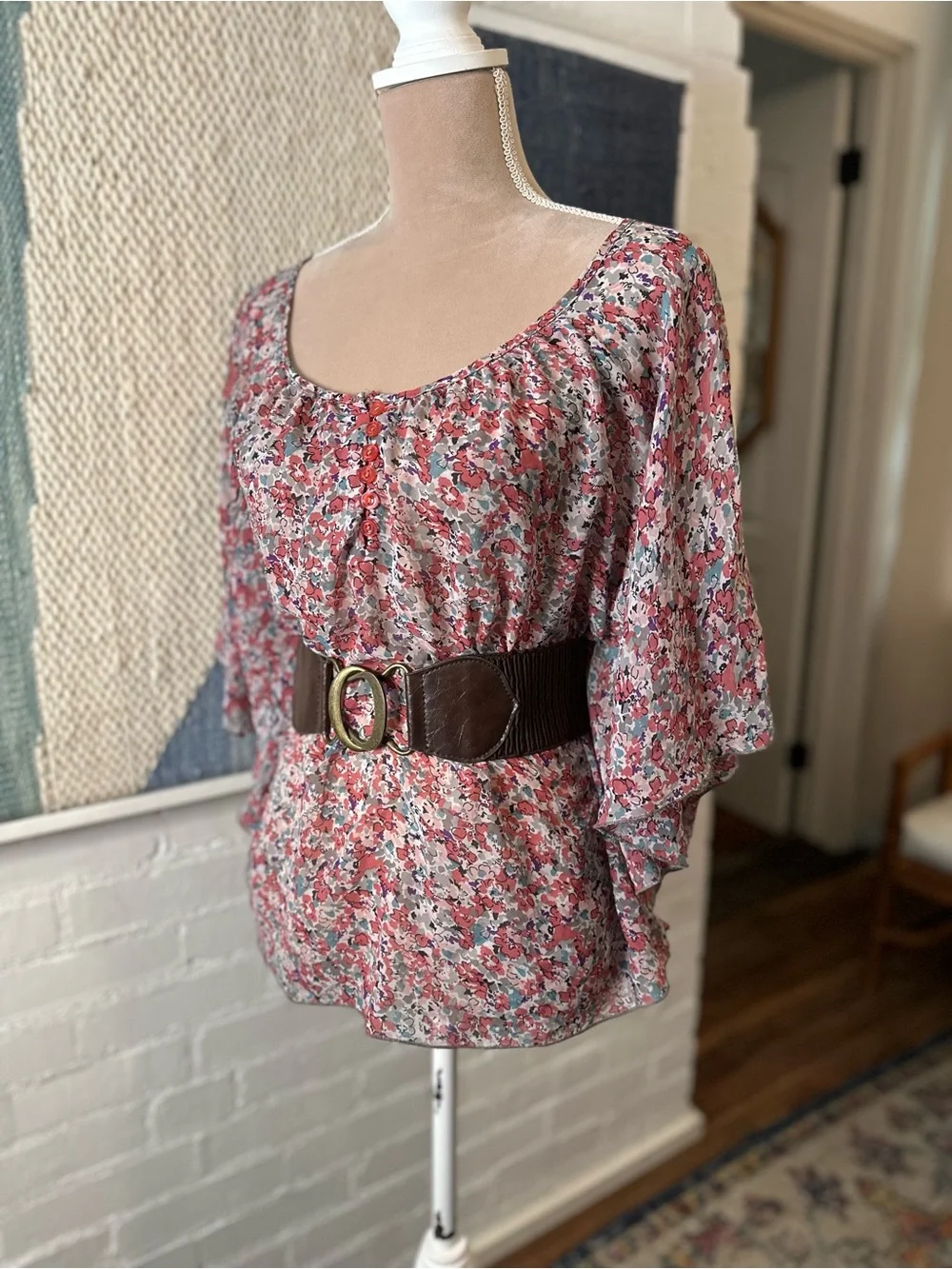 Wet Seal Pink and Blue Micro Floral Print Flowy Blouse - Picture 5 of 11